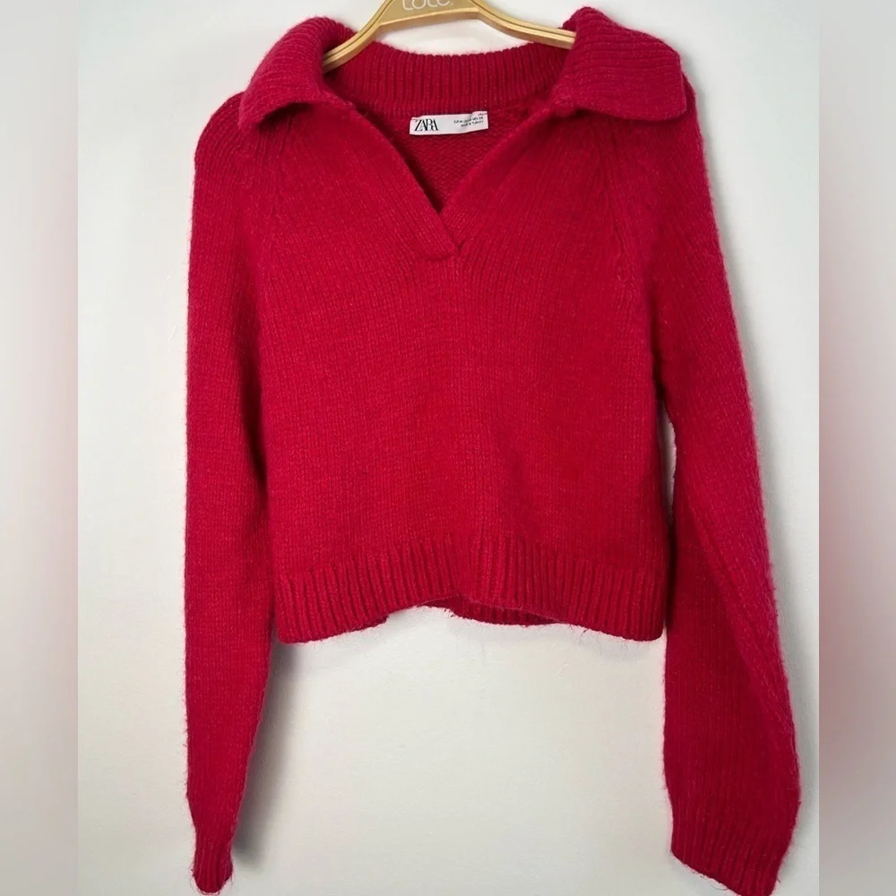 Zara Pink V-Neck Knit Cropped Sweater with Collar and Long Sleeves - Picture 2 of 6
